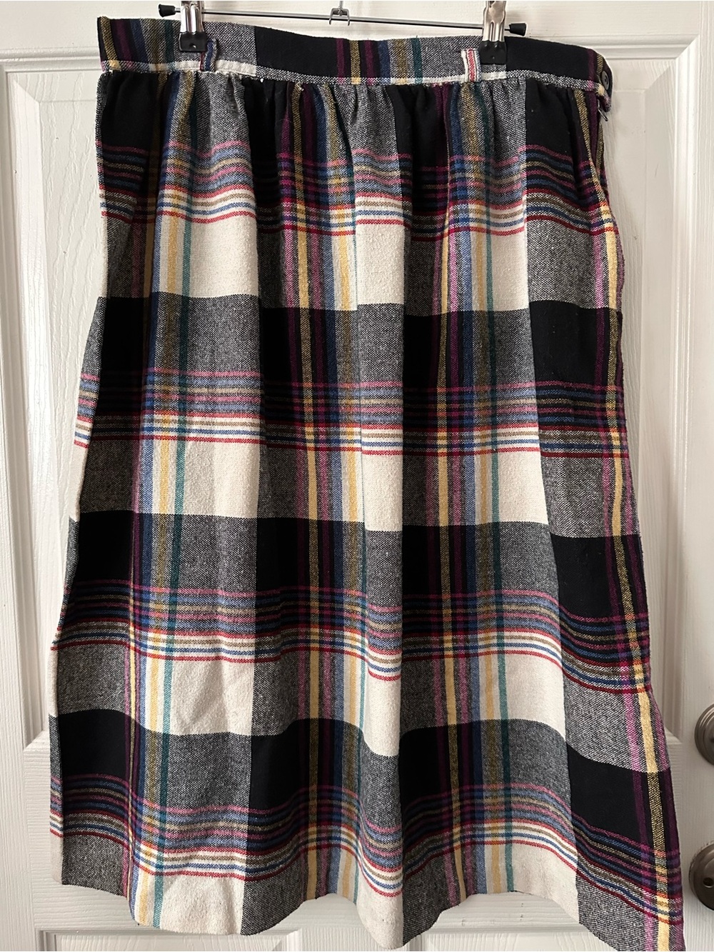 High-Waist Plaid Midi Skirt in Black and Cream